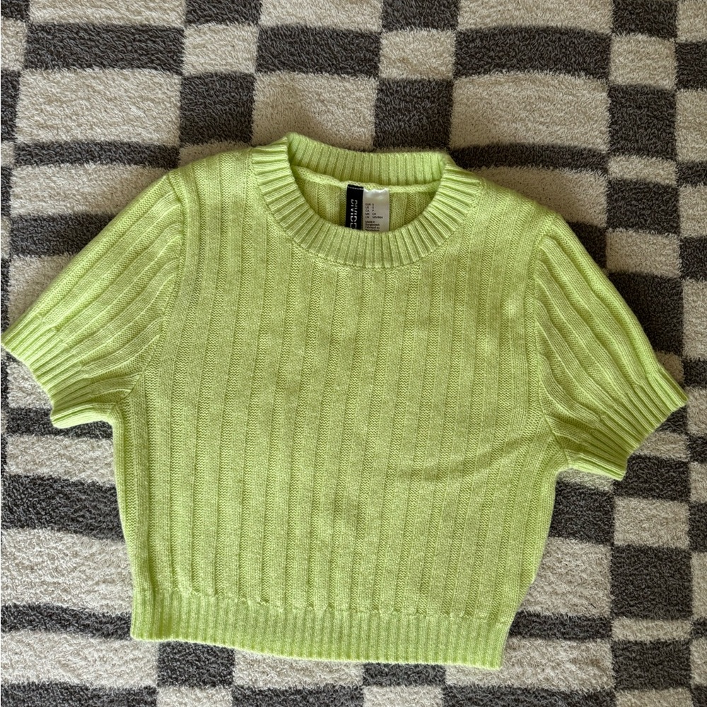 Divided H&M lime green baby tee sweater
